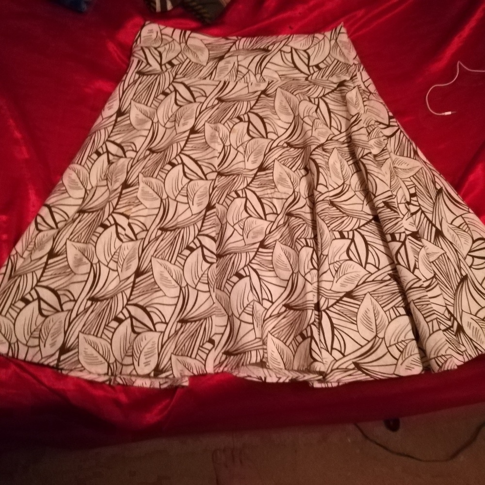 Cute open mini skirt